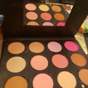 Ofra pro blush magnetic pallette